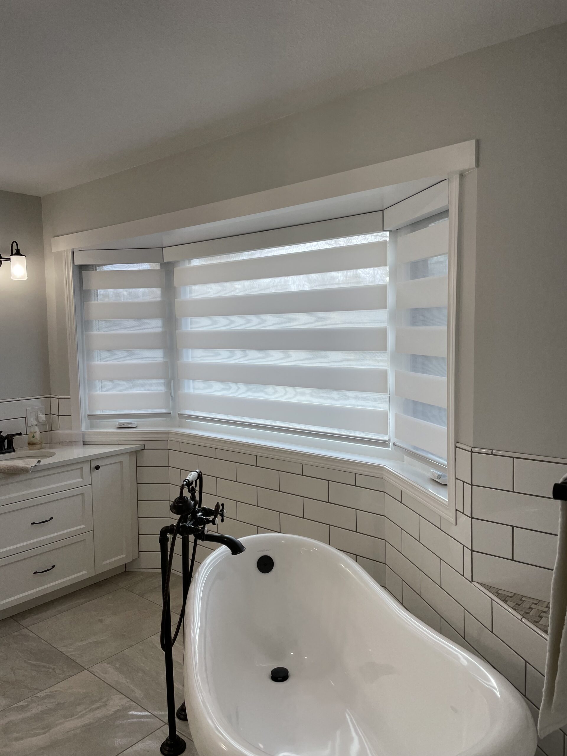 elite high-lite shades in bathroom